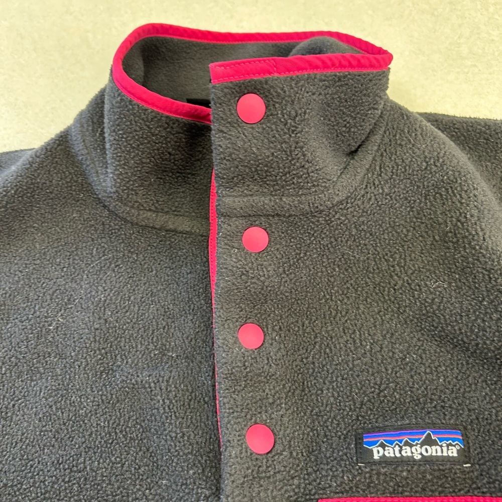 Patagonia Synchilla Snap-T fleece pullover in size medium. - Picture 3 of 6